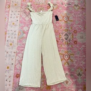 Adorable pale green jumpsuit NWT